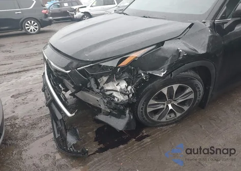 2021 Toyota Highlander Xle from USA, damaged, VIN 5TDGZRBHXMS140037